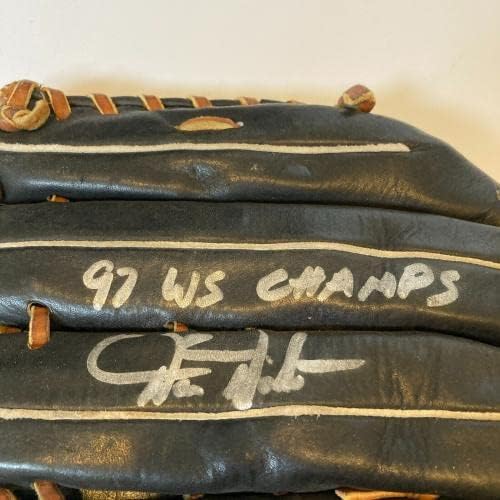 Darren daulton 1997 W. S. Champs potpisan igra koristi bejzbol rukavica MEARS & JSA COA-potpisanim MLB rukavice